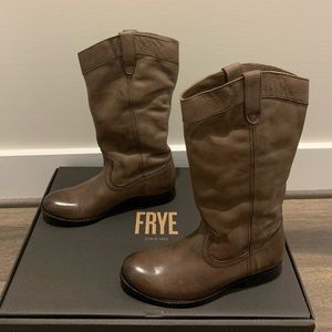 Frye Melissa Pull on Boots NEW